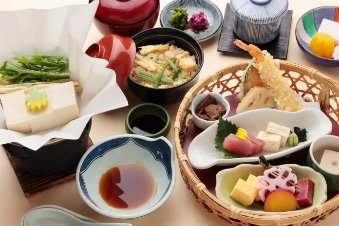 湯豆腐付き竹籠膳